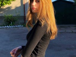 beautiful-students-260924-260924-086