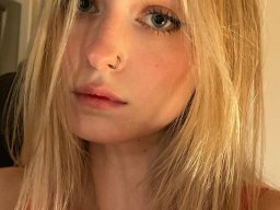 beautiful-students-260924-260924-087