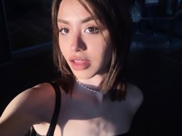 beautiful-students-260924-260924-087