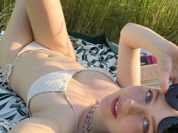 beautiful-students-260924-260924-087