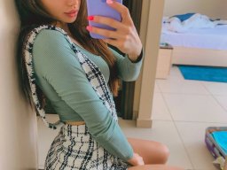 beautiful-students-260924-260924-087