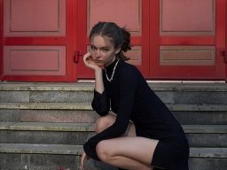 beautiful-students-260924-260924-087