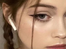 beautiful-students-260924-260924-087