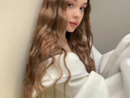 beautiful-students-260924-260924-087
