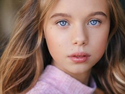 beautiful-students-260924-260924-088