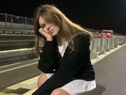 beautiful-students-260924-260924-088