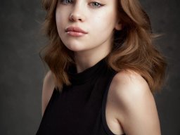 beautiful-students-260924-260924-088