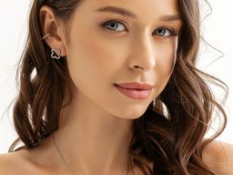 beautiful-students-260924-260924-088