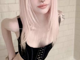 beautiful-students-260924-260924-088