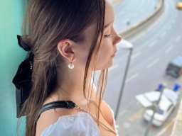 beautiful-students-260924-260924-088
