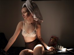 beautiful-students-260924-260924-089