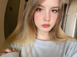 beautiful-students-260924-260924-089