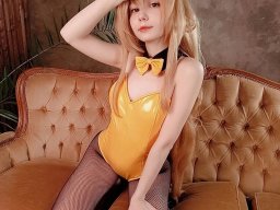 beautiful-students-260924-260924-089