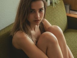 beautiful-students-260924-260924-089