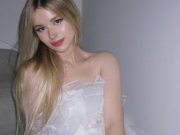 beautiful-students-260924-260924-090