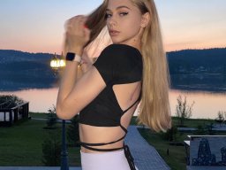 beautiful-students-260924-260924-090
