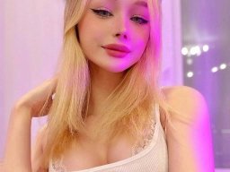 beautiful-students-260924-260924-090