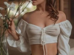 beautiful-students-260924-260924-090
