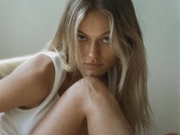 beautiful-students-260924-260924-090