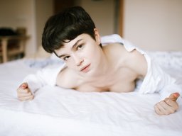 beautiful-students-260924-260924-090