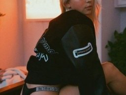 beautiful-students-260924-260924-090