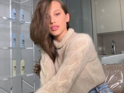beautiful-students-260924-260924-091