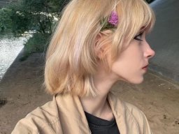 beautiful-students-260924-260924-091