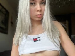 beautiful-students-260924-260924-091