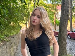 beautiful-students-260924-260924-091