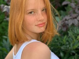 beautiful-students-260924-260924-091