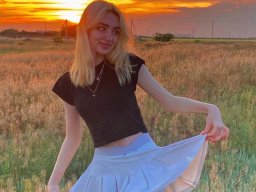 beautiful-students-260924-260924-091