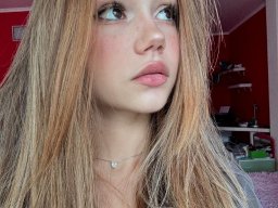 beautiful-students-260924-260924-091