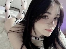 beautiful-students-260924-260924-091