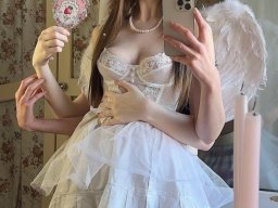 beautiful-students-260924-260924-091