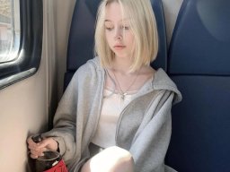 beautiful-students-260924-260924-091