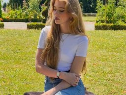 beautiful-students-260924-260924-091