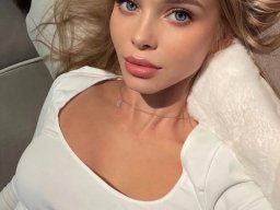 beautiful-students-260924-260924-091