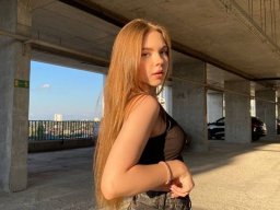 beautiful-students-260924-260924-092