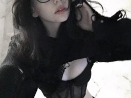 beautiful-students-260924-260924-092