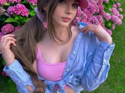 beautiful-students-260924-260924-092