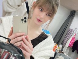 beautiful-students-260924-260924-092