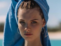 beautiful-students-260924-260924-092