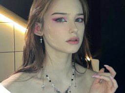 beautiful-students-260924-260924-092