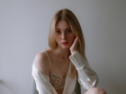beautiful-students-260924-260924-092