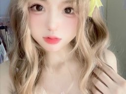 beautiful-students-260924-260924-093