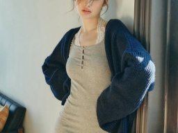 beautiful-students-260924-260924-093