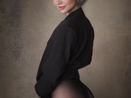 beautiful-students-260924-260924-093