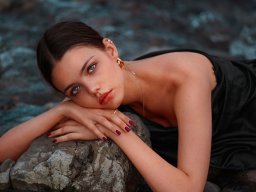 beautiful-students-260924-260924-093