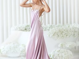 beautiful-students-260924-260924-093