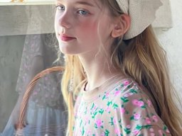 beautiful-students-260924-260924-093